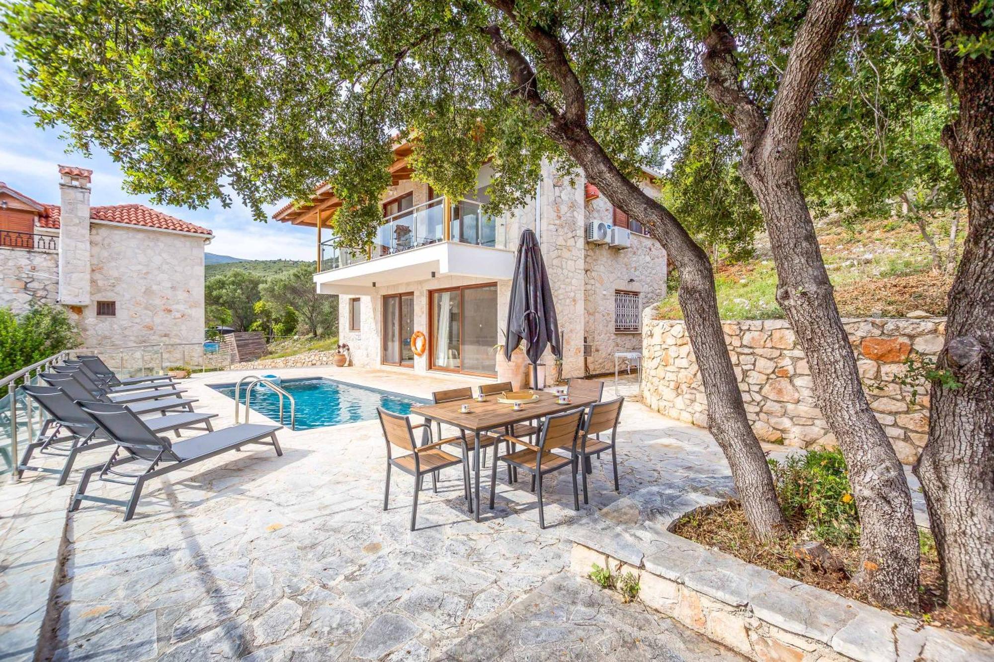 Segounia Villa